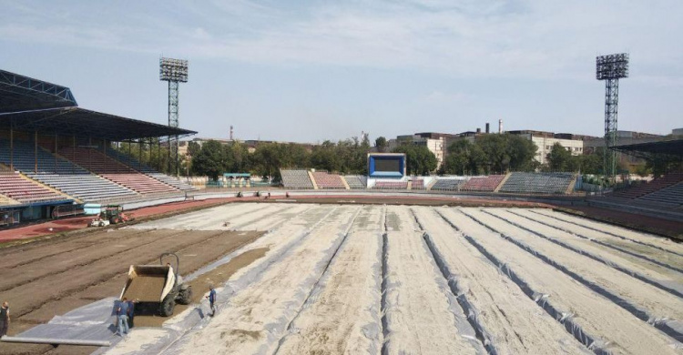 После реконструкции в Мариуполе появится второй в Украине стадион с уникальным гибридным газоном (ДОПОЛНЕНО)