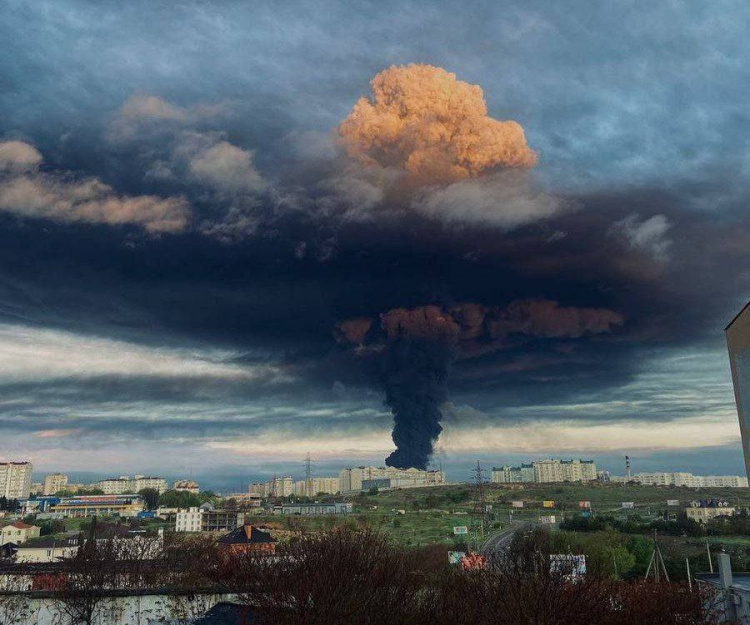 В окупованому Криму вибухнув склад боєприпасів росіян – ГУР повідомляє про успішну роботу