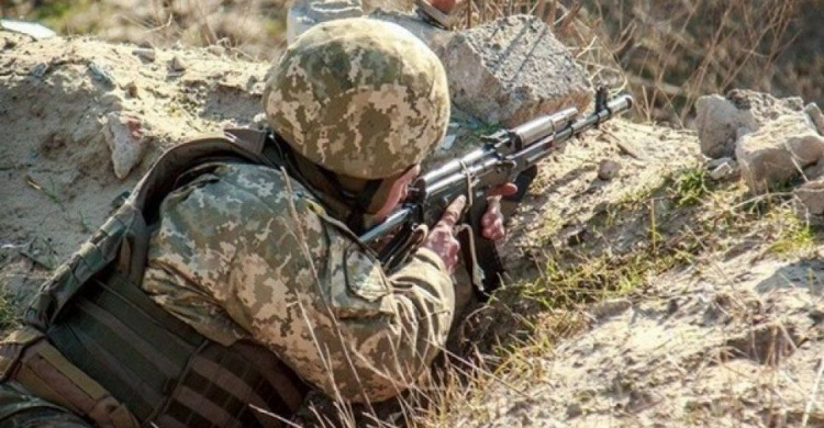 Из-за обстрелов в Донбассе вновь погибло четверо военных