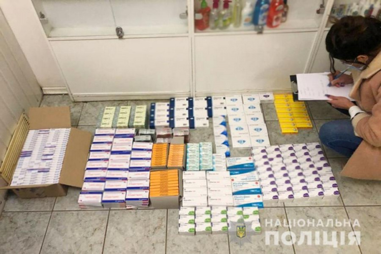 В аптеках на Донетчине без рецептов продавали наркосодержащие препараты