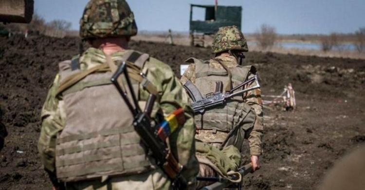 Трое военных в Донбассе погибли из-за подрыва на неизвестном устройстве