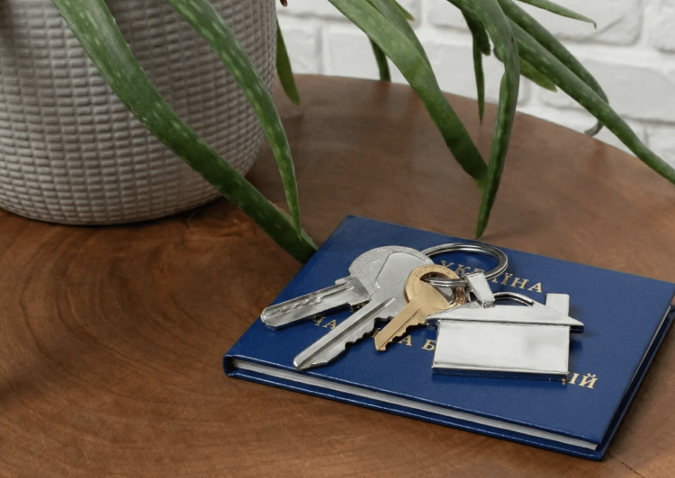 Житлові ваучери для ВПО з ТОТ: коли стартують виплати і як їх отримати