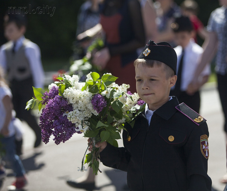 В Мариуполе прошёл митинг, посвящённый Дню Победы (ФОТО)