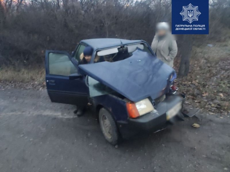 На въезде в Мариуполь столкнулись четыре автомобиля, еще один врезался в автобус в черте города (ДОПОЛНЕНО)