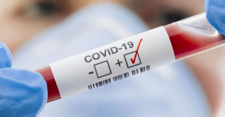 В Украине вдвое увеличилось количество заболевших COVID-19 за сутки