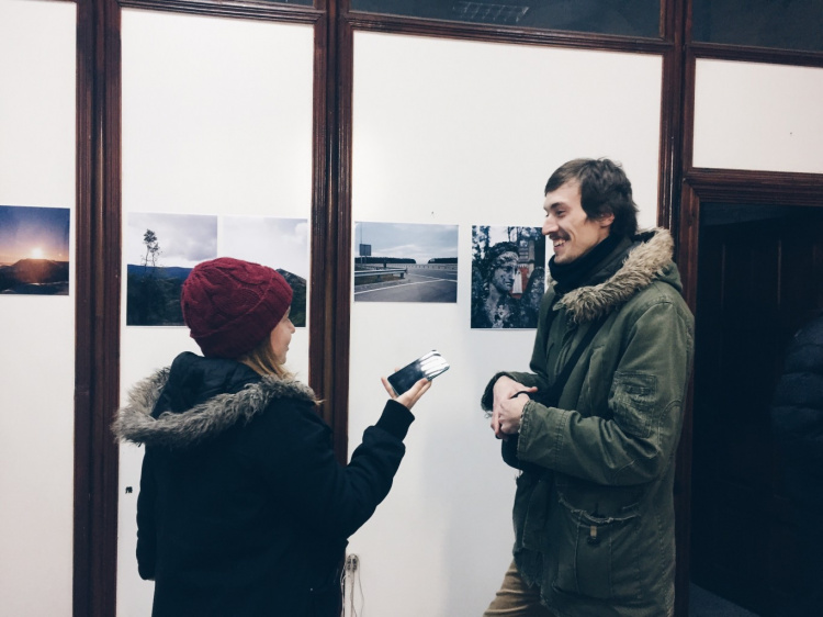 В Мариуполе показали эстетику Украины через объектив пленочной фотокамеры