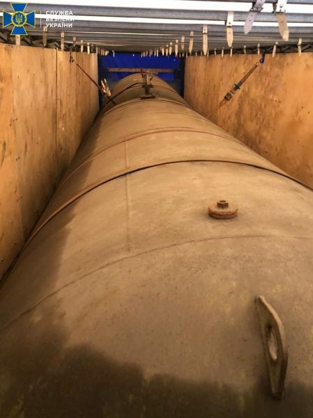 В Мариуполе выявили 30 тонн спирта сомнительного происхождения на 8 миллионов гривен