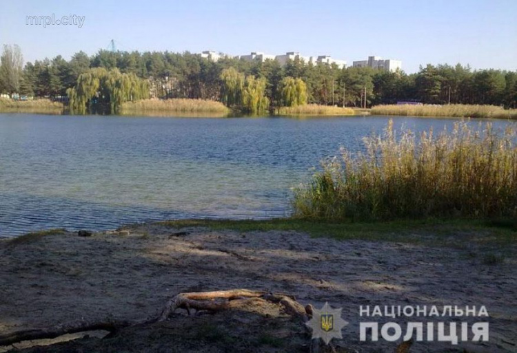 Жительница Донетчины пыталась утопиться в озере (ФОТО)