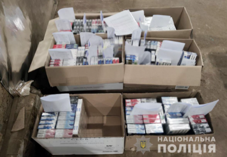 На Донетчине выявили контрафактные сигареты на 1,6 миллиона гривен