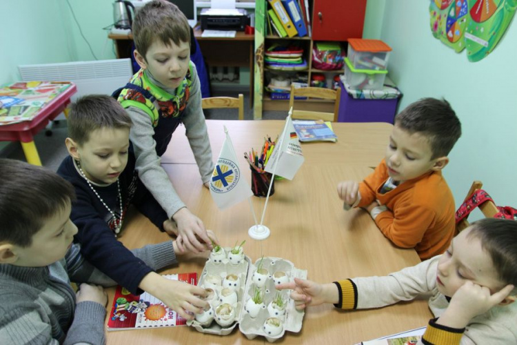 Мариупольские дошкольники стали участниками природоведческого эксперимента (ФОТОФАКТ)