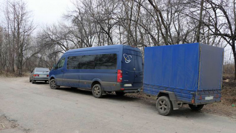 В Донецкой области конфисковали 13 ящиков суррогатного коньяка