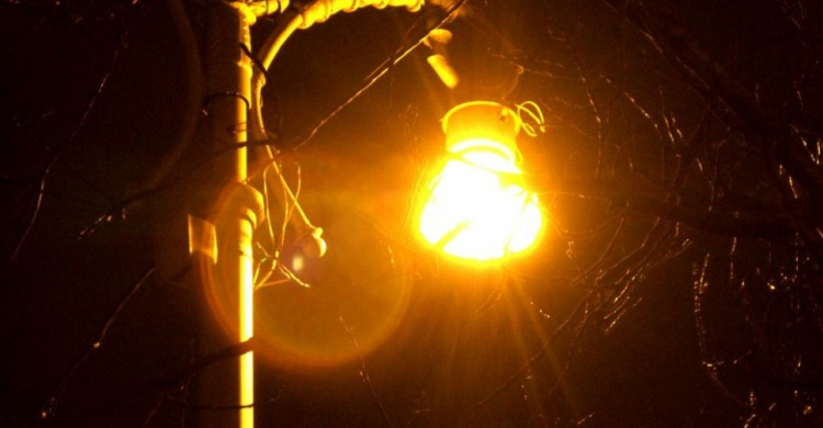 Долой мрак! С октября улицы Мариуполя освещаются всю ночь (ФОТО+ВИДЕО)