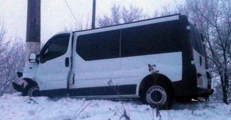 Донбасс: В ДТП с микроавтобусом пострадали 7 человек (ФОТО)