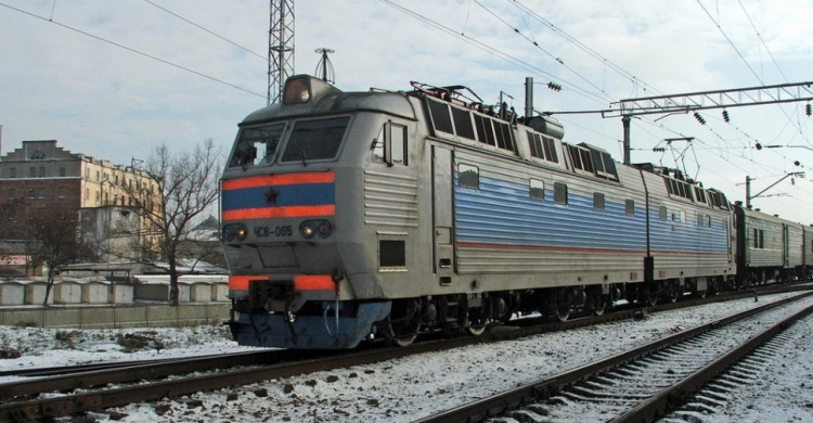 Донецкая железная дорога на праздники отменила ряд пригородных поездов