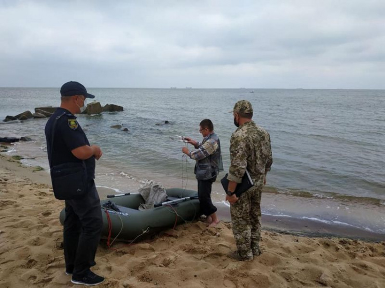Защита от российской агрессии и браконьерства: в Мариуполе начали операцию в Азовском море