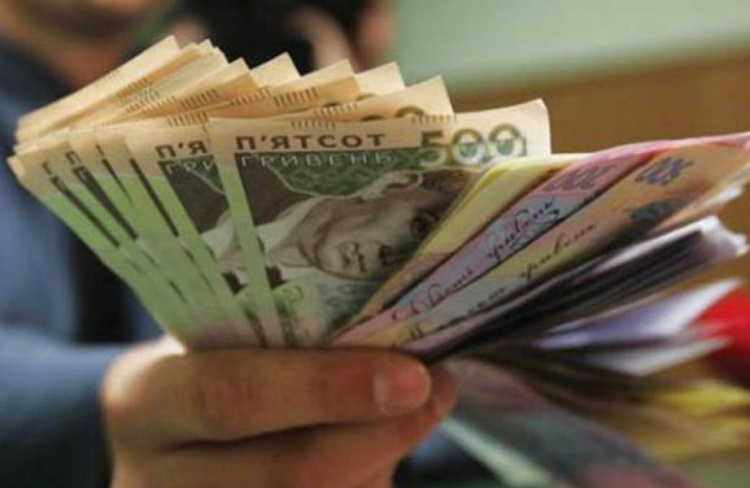 Минимальную зарплату мариупольцев увеличат до 6,5 тысяч гривен?