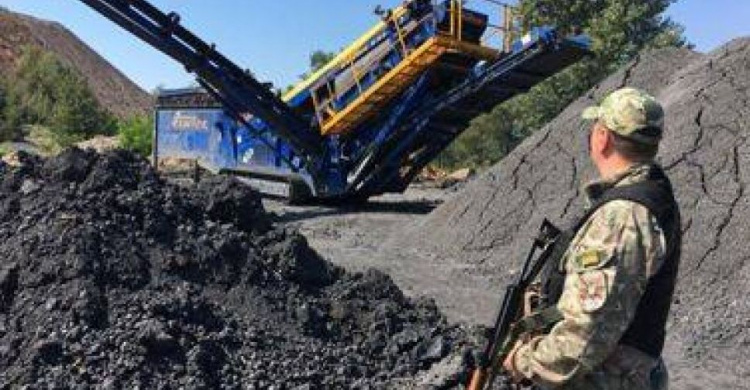 В зону ООС нелегально ввезли российский уголь на 25 млн гривен (ФОТО)