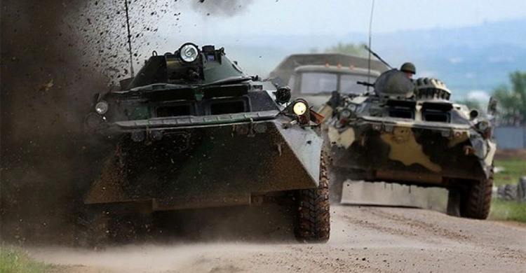 Нет перемирия: обстрелы из танков и минометов на Приазовье