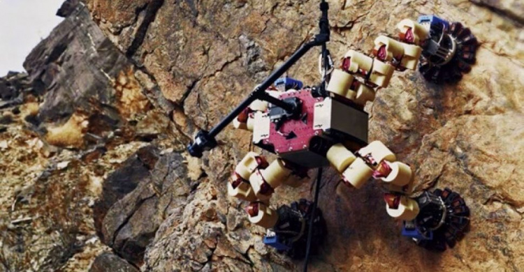 Робот-скалолаз NASA покорил гору в Долине Смерти (ВИДЕО)