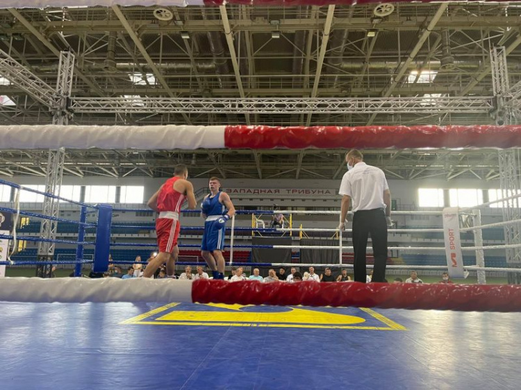 В Мариуполе стартовал 53-й Мемориал Макара Мазая: сильнейшие боксеры Украины вышли на ринг