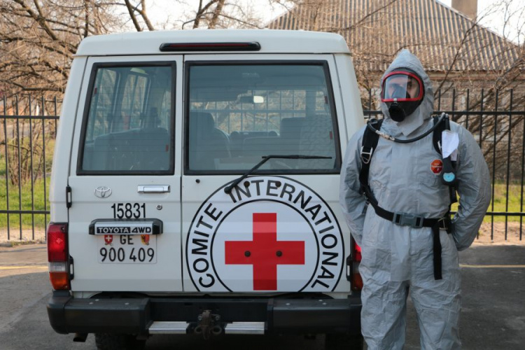 Спасатели Донетчины получили оборудование для борьбы с коронавирусом (ФОТО)