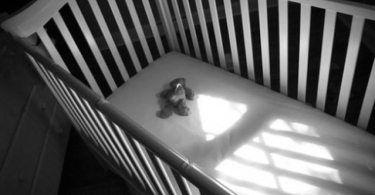 Стало известно, от чего умерла двухлетняя девочка в Мариуполе