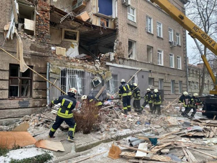 В Запорожье взорвался газ в жилом доме. Есть погибший и раненые