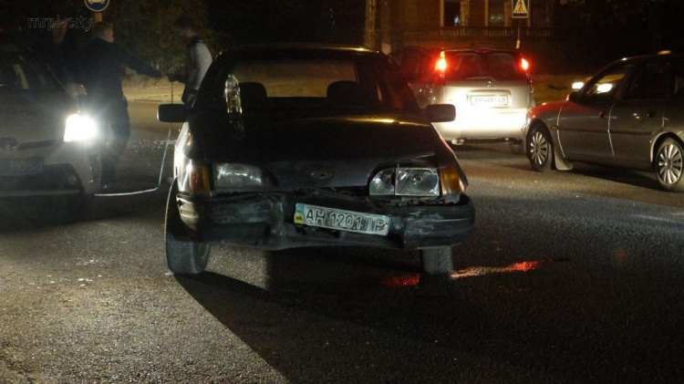 В Мариуполе произошло очередное ДТП: столкнулись иномарки (ФОТО)