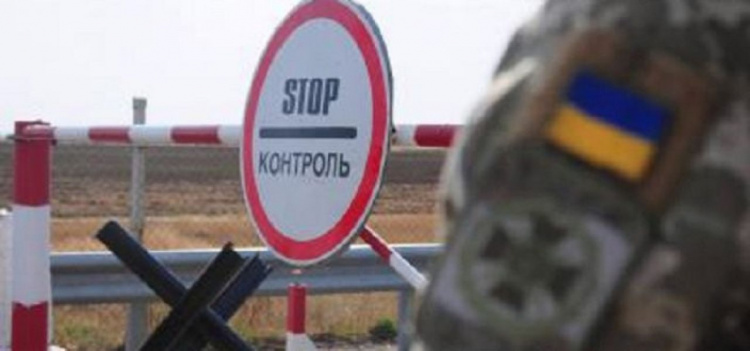 Движение через КПВВ «Марьинка» в Донбассе затруднено