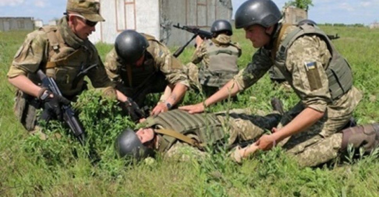 Боевики стреляли под Мариуполем. Среди бойцов ВСУ есть погибший и раненый