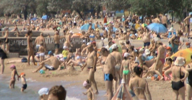 За выходные посещаемость пляжей Мариуполя достигла 32,5 тыс. человек (ФОТО)