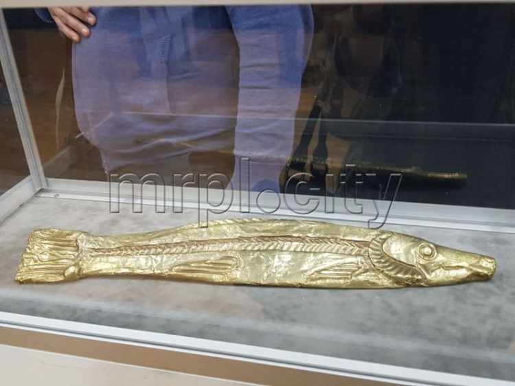 В мариупольских музеях распаковали скифское золото и ценные картины. Вход – по «культурным» паспортам