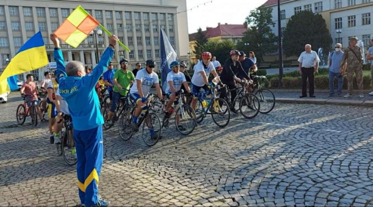Стартовал велопробег ветеранов через всю страну: финальной точкой станет Мариуполь