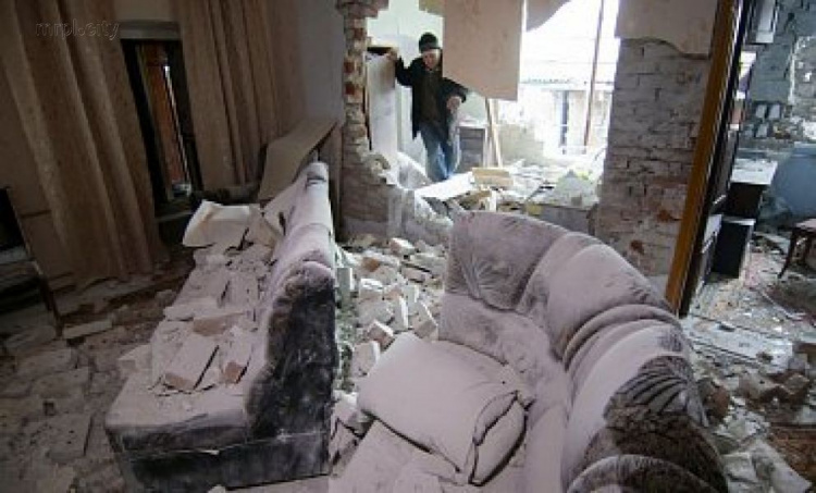 Помочь восстановить частные дома, разрушенные при обстреле Восточного в Мариуполе, должны город и область
