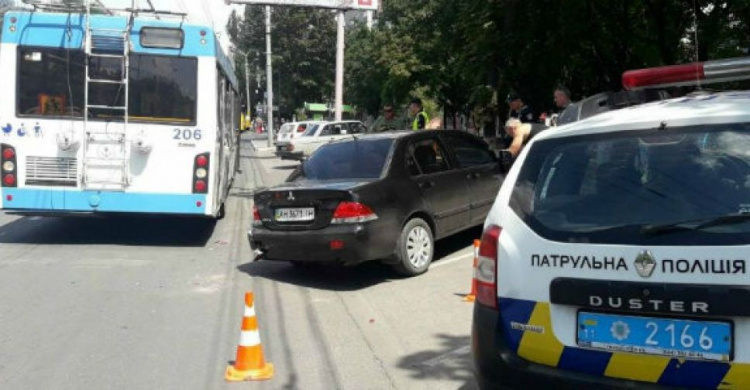 Аварийный бум: в Мариуполе за три месяца произошло более 20 ДТП с коммунальным транспортом
