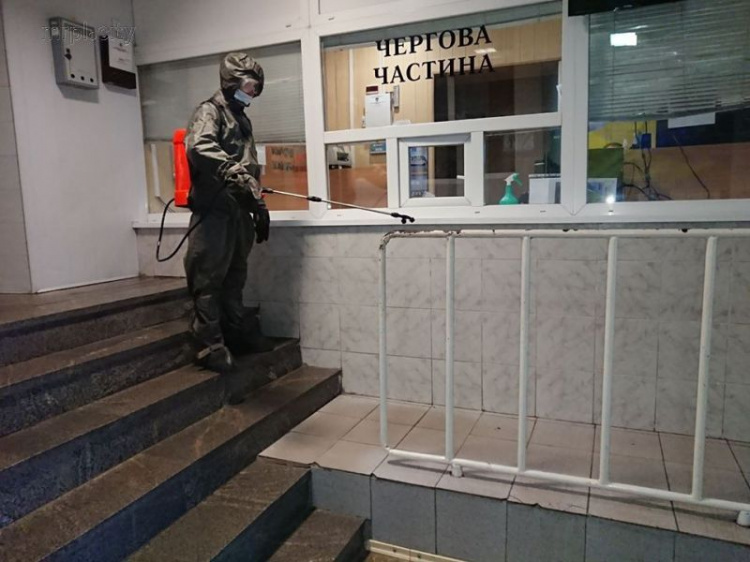 В Мариуполе продезинфицировали отделение полиции (ФОТО)
