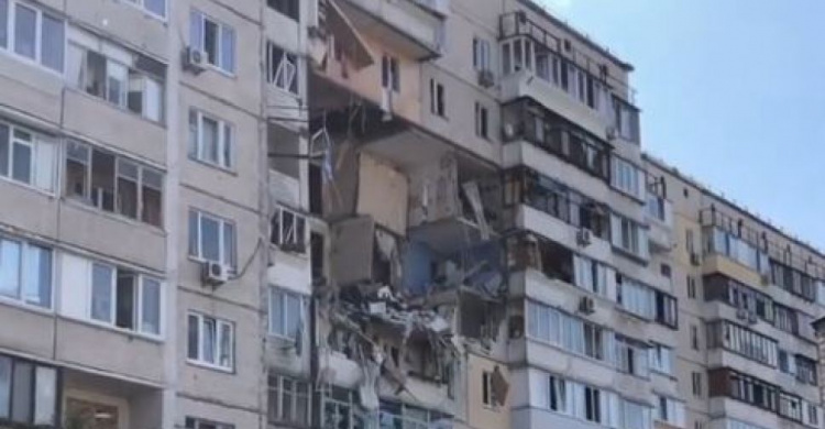 «Сняли счетчик газа на поверку»: мариупольчанка пережила взрыв в киевской многоэтажке