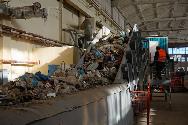 В нескольких городах Донетчины построят линии сортировки твердых отходов
