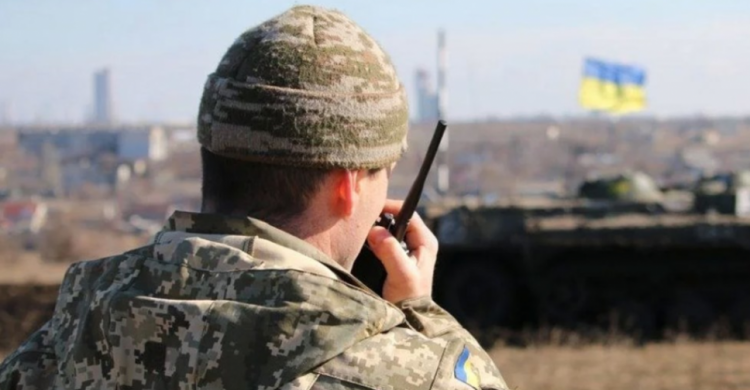 На запрещенной мине в Донбассе подорвался украинский военный. Состояние тяжелое