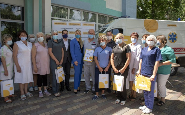 Мариуполь получил еще два аппарата искусственной вентиляции легких от Фонда Рината Ахметова (ФОТО)