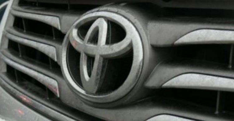 ДТП с пострадавшим: В Мариуполе у моря Toyota врезалась в Hyundai