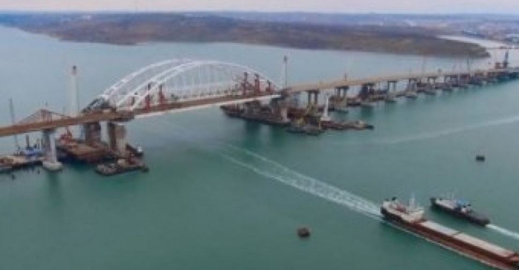 Украина вернется в Керченский пролив и будет присутствовать в Азове: Полторак назвал условие