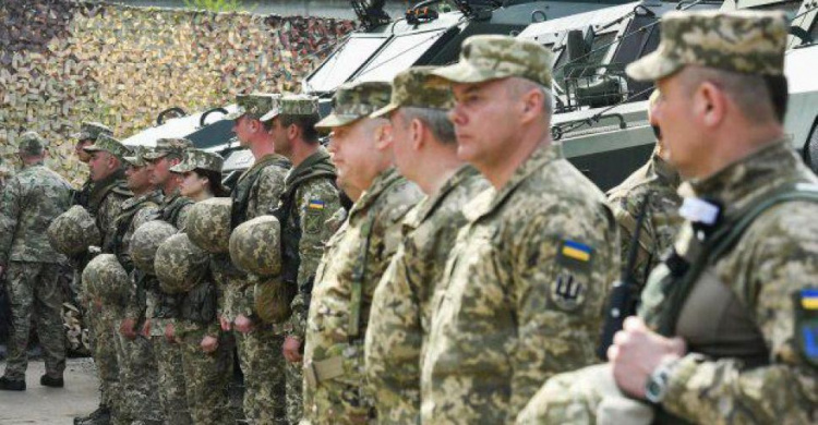Военнослужащим на Донбассе повысят зарплату до 17 тысяч гривен