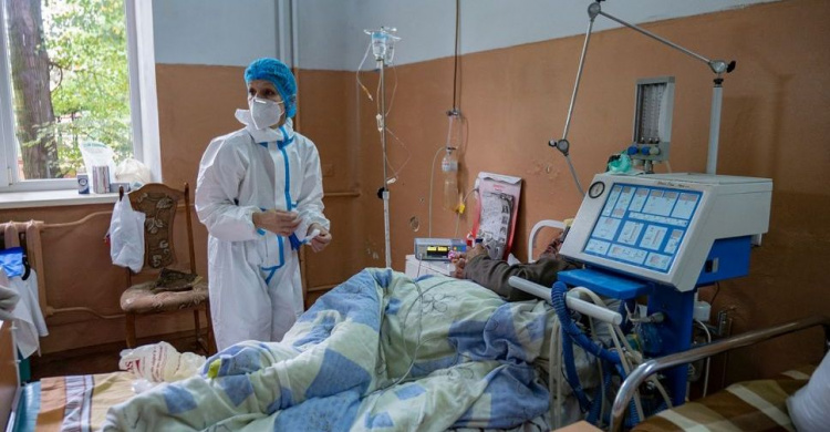 С начала пандемии в Украине выявили более 2,2 млн случаев COVID-19 (ДОПОЛНЕНО)