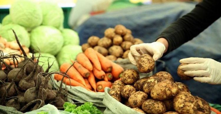 Запасы на зиму: стоит ли мариупольцам закупать овощи и зерновые