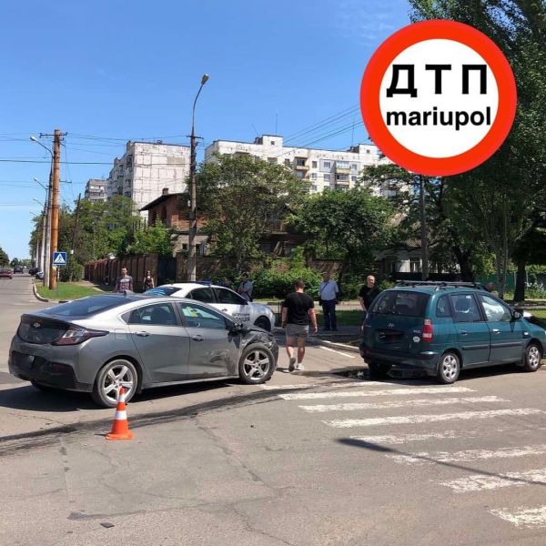 На Левобережье Мариуполя 10-летний мальчик пострадал в аварии