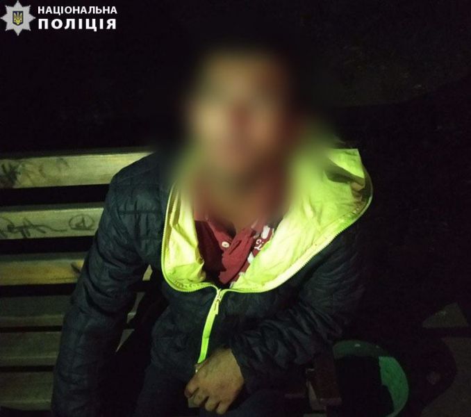 В Мариуполе среди ночи обокрали и избили мужчину до потери сознания (ФОТО)