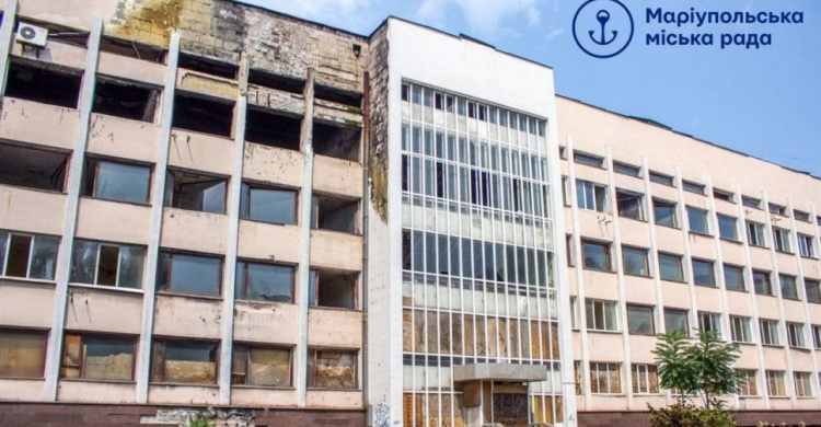 В Мариуполе восстановят здание сгоревшего горисполкома и реконструируют ДК «Украинский дом»