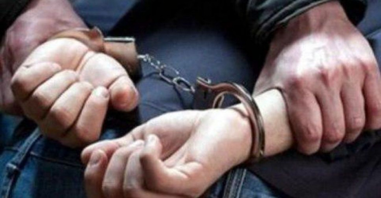 Далеко не ушли: в Мариуполе задержали двух разыскиваемых мужчин (ФОТО)