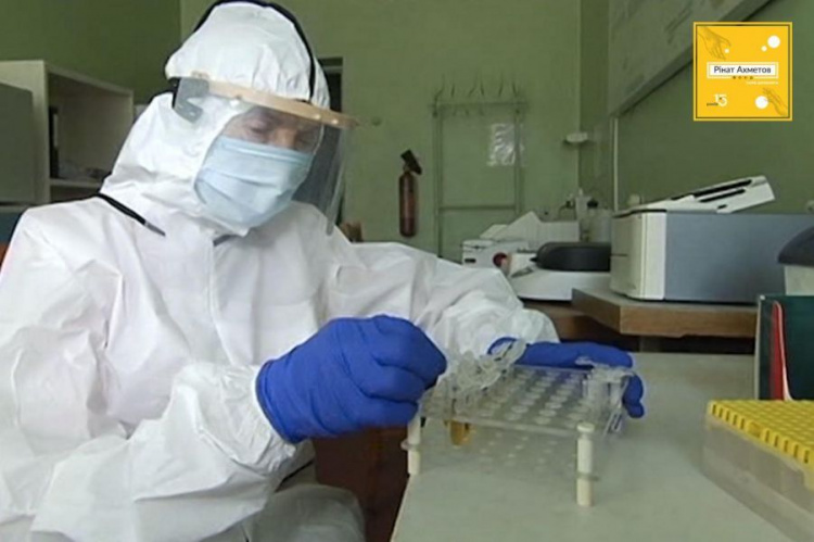 Борьба с коронавирусом в Украине: как аппараты ИВЛ от Фонда Рината Ахметова помогают стране